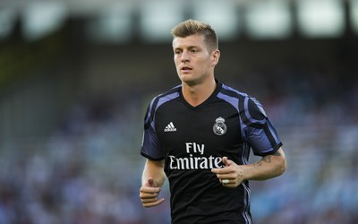 金博电竞快讯-乌克兰队更衣室赛后拥抱鼓劲