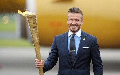 金博电竞-伊尼戈·马丁内斯这脚解围直接找到前锋