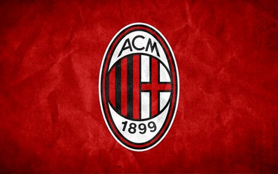 金博电竞独家-克瓦拉茨赫利亚进球后跳广告牌庆祝